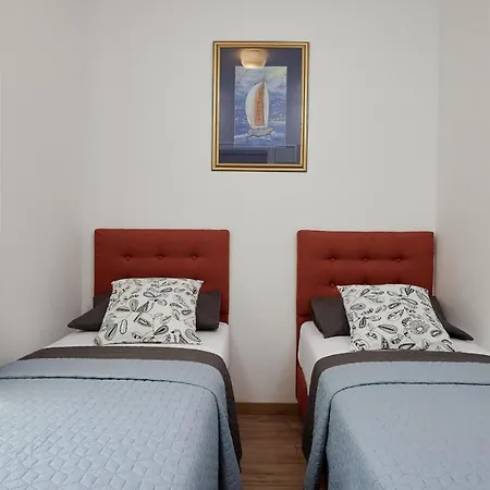 Holiday home Smuketa In Haus Fuer 4 Personen