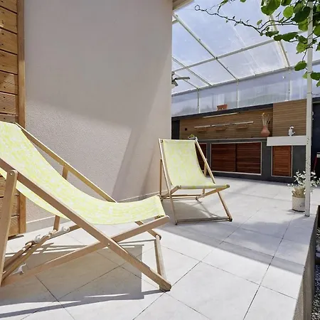 Smuketa In Haus Fuer 4 Personen * Trogir