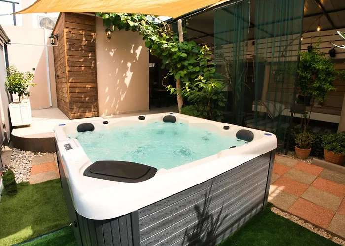 Smuketa In Haus Fuer 4-5 Personen Trogir